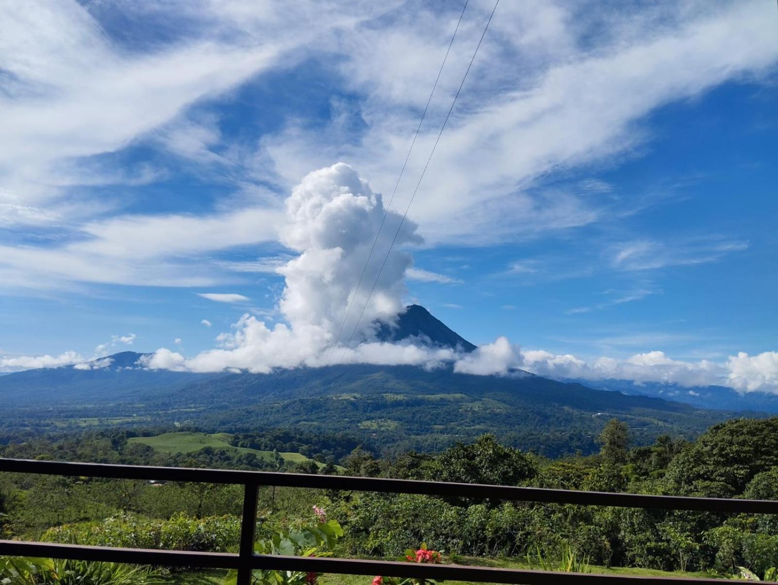 Encanto Arenal Lodge La Fortuna Oda fotoğraf